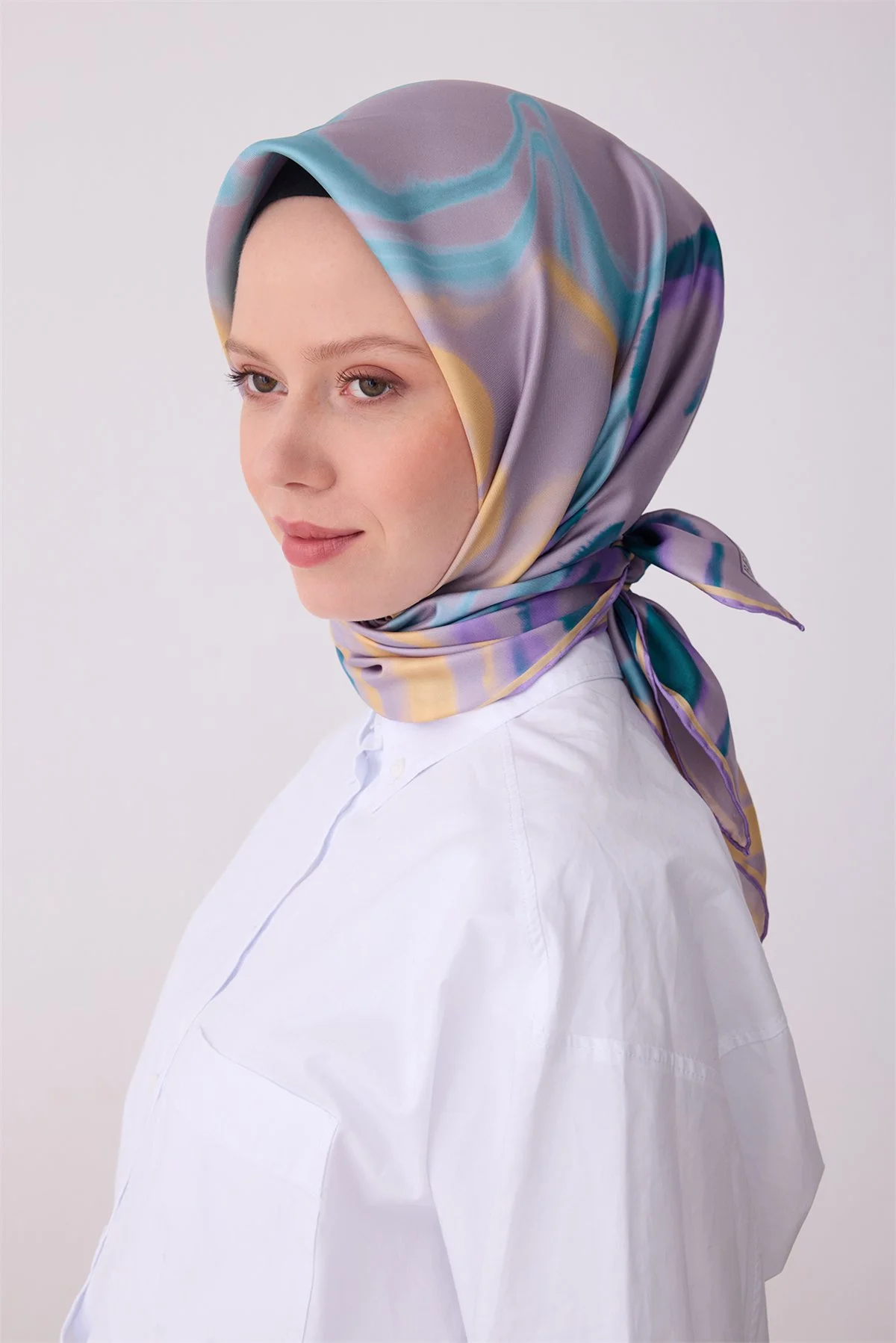 Belli Mor Soyut Desen %100 Twill İpek Eşarp 4301D 83