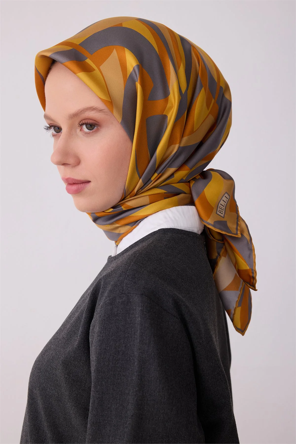 Belli Oranj Geometrik Desen %100 Twill İpek Eşarp 4327D 58