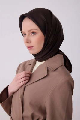 Belli Acı Kahve Klasik Desen %100 Twill İpek Eşarp 4305D 83