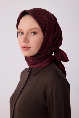 Belli Bordo Geometrik Desen %100 Twill İpek Eşarp 4325D 51