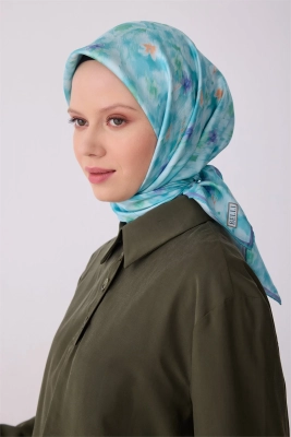 Belli Yeşil Çok Renkli Çiçek Desen %100 Twill İpek Eşarp 4319D 52
